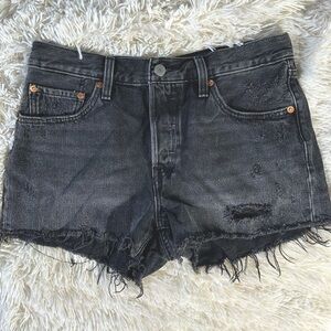 Levi’s 501 Button Fly Denim Shorts Size 28